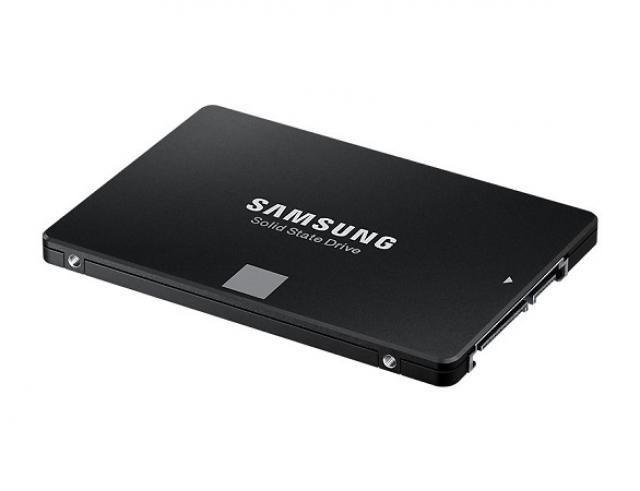 Računarske komponente - Samsung SSD 250GB 860 EVO Series SATA 6Gb/s Up to 550MB/s Read i Up to 520MB/s Write 2,5